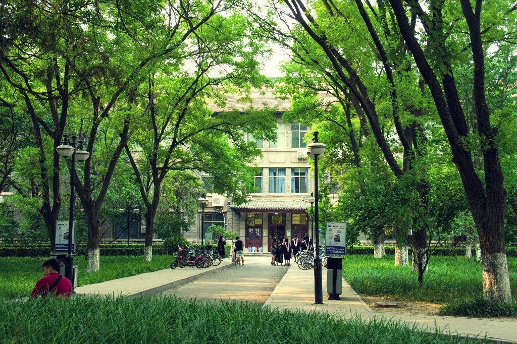 山大洪家楼校区