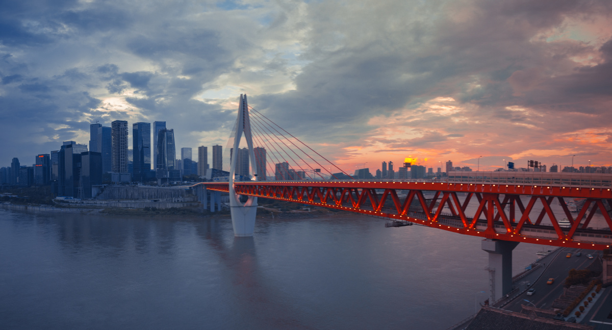 重庆千厮门公轨嘉陵江