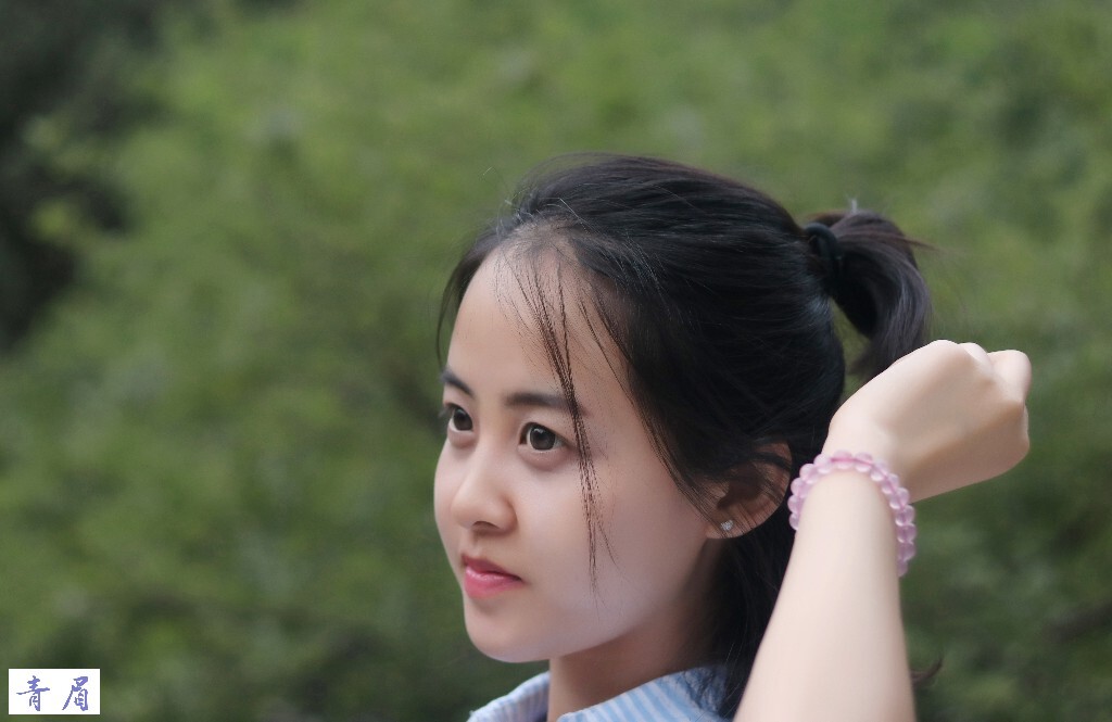 #阳光女生总是诗#没有的那天遇见大全没有风图片a阳光少女头像情怀漫画头像图片