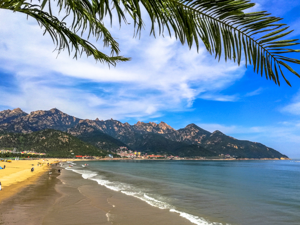 三亚gdp比青岛_朵比三亚写真(2)