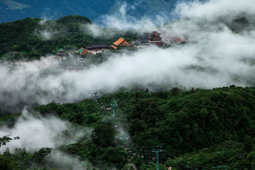 .摄于湖南张家界天门山景区. br / nisi耐司滤镜