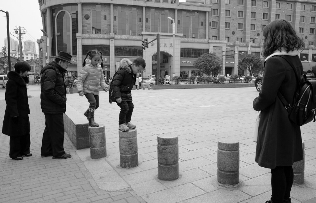 黑白,街拍,富士,景德镇,X70,城市,胖电塔与街美女动态脚图片