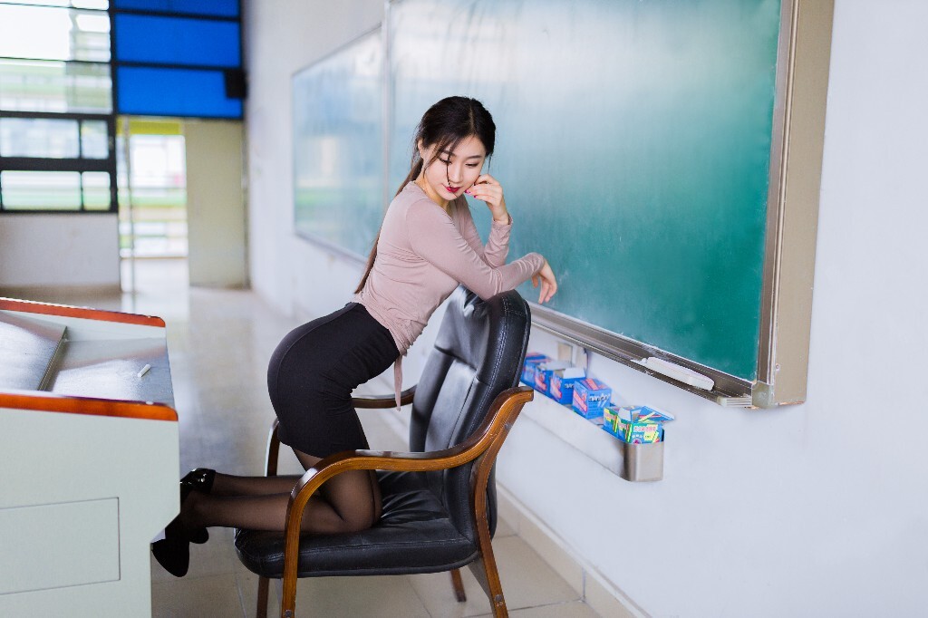 女教师