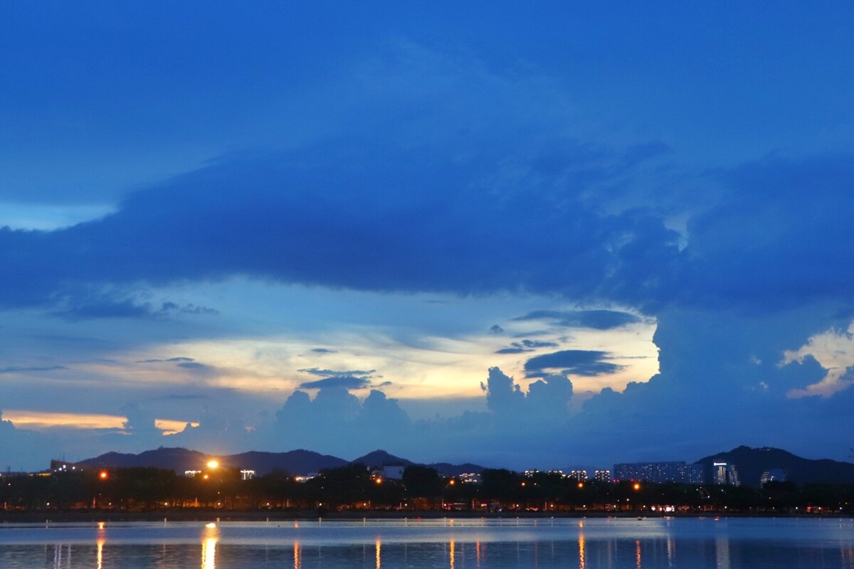 厦门市筼筜湖夜景