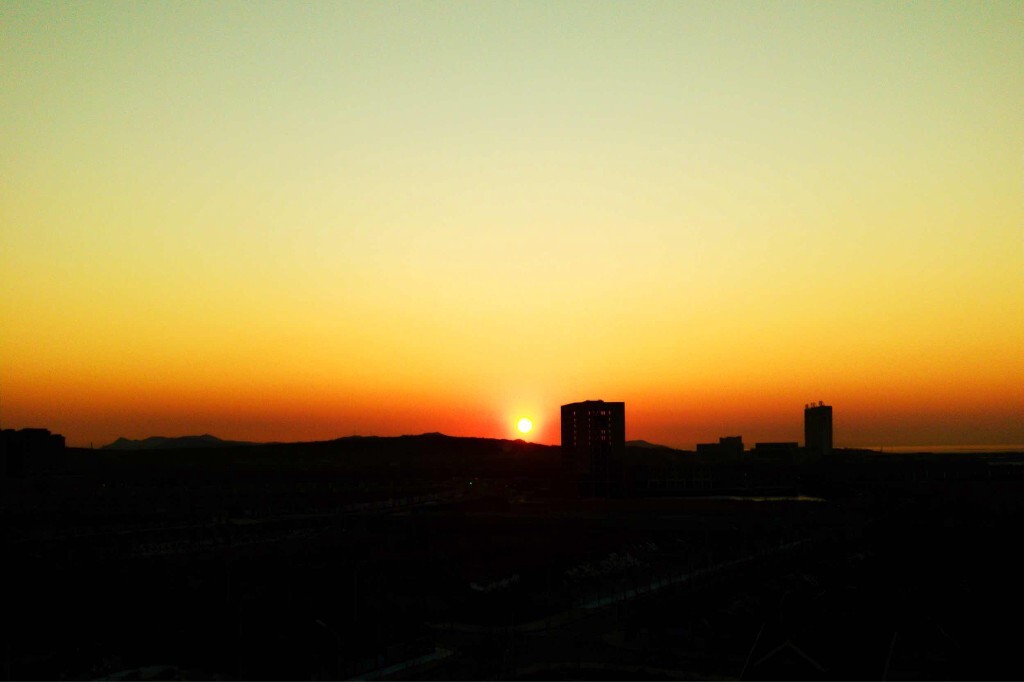 ܻġǰĺڰ,ڱԽԽ,̫!