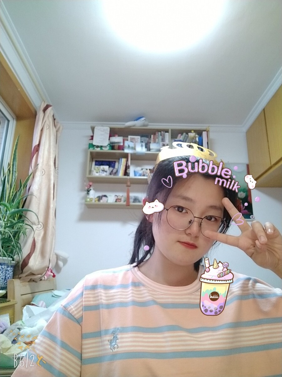 我过生日发张自拍不过分吧哈哈