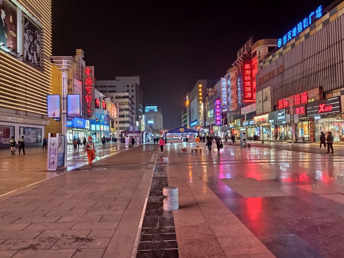天津滨海新区夜景