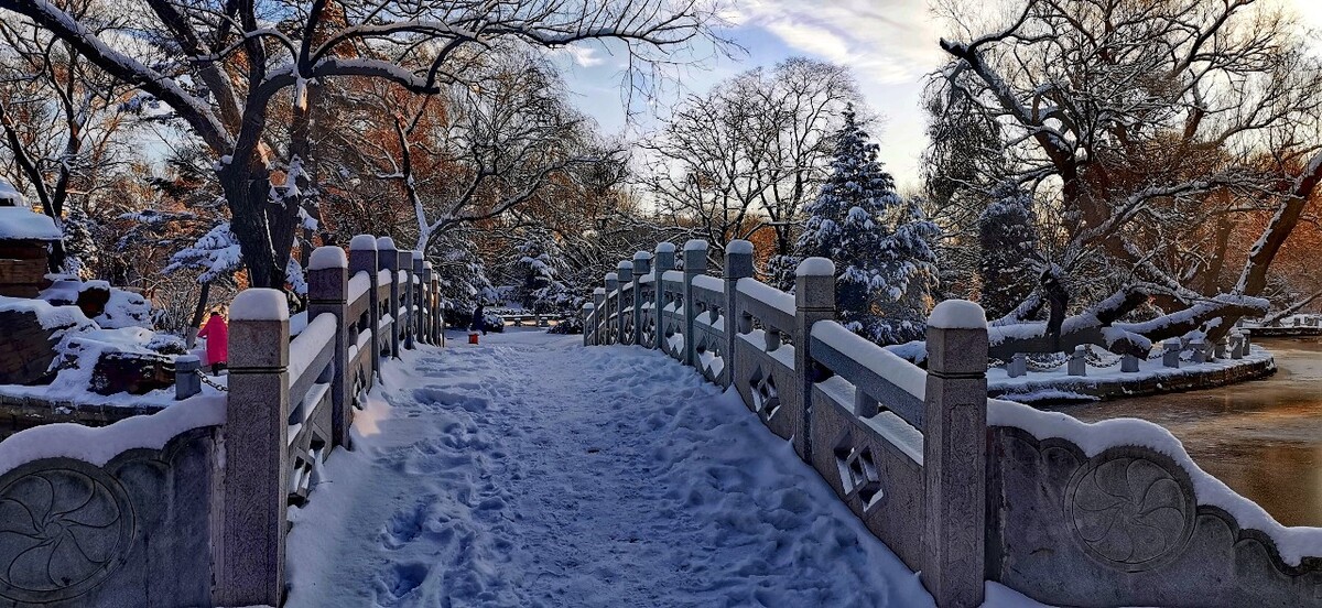 雪桥 山高自成峰 图虫