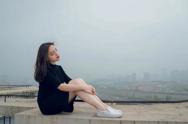染发八年,那个频繁换v女生的女生,现在了女孩吧毕业图片