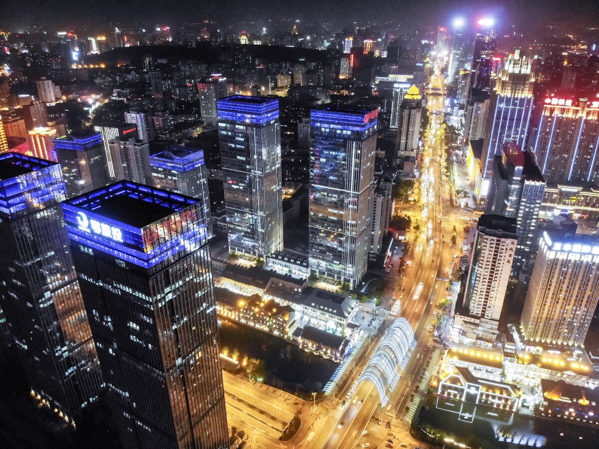汉街,中南路夜景
