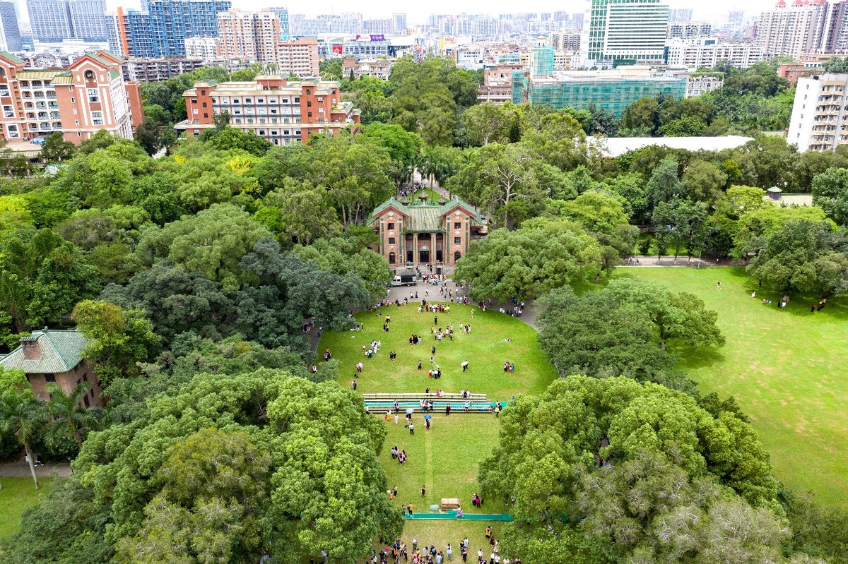 由 大疆御2 专业版 拍摄于 2019年6月23日上午 广州中山大学南校区.