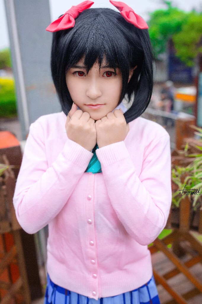 矢泽妮可校服
