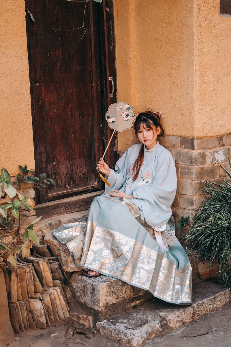 建水古城的大明少女