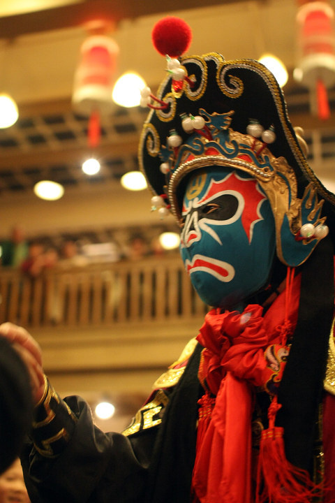 川剧变脸表演(巴国布衣)