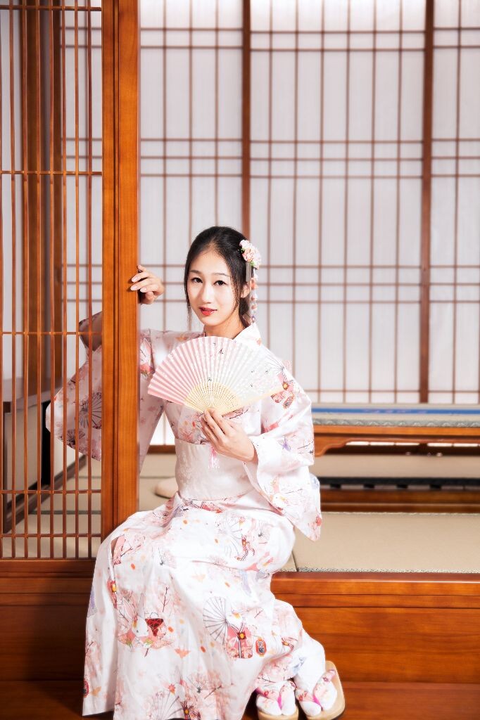 和服少女