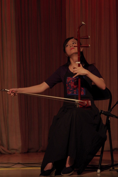 黄山拉二胡 br />