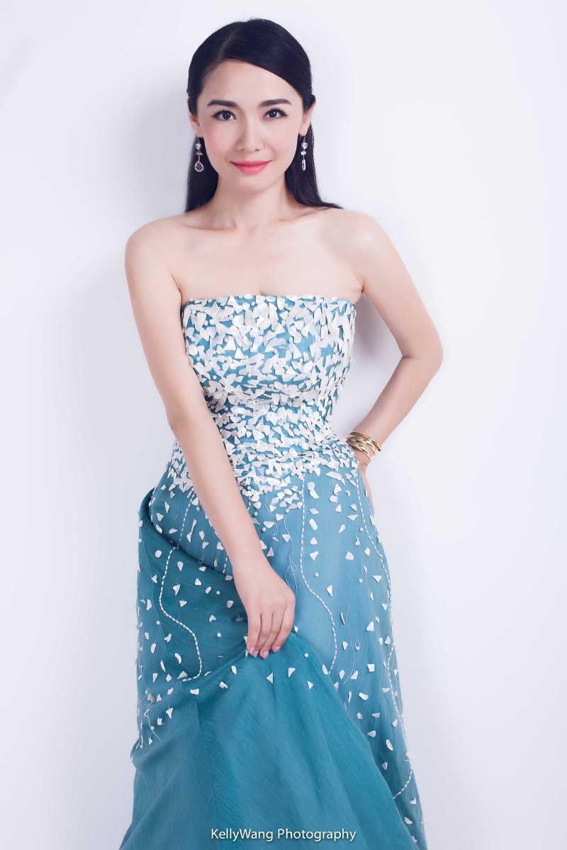 杨静儿