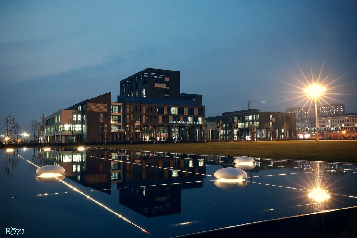 太原师范学院夜景