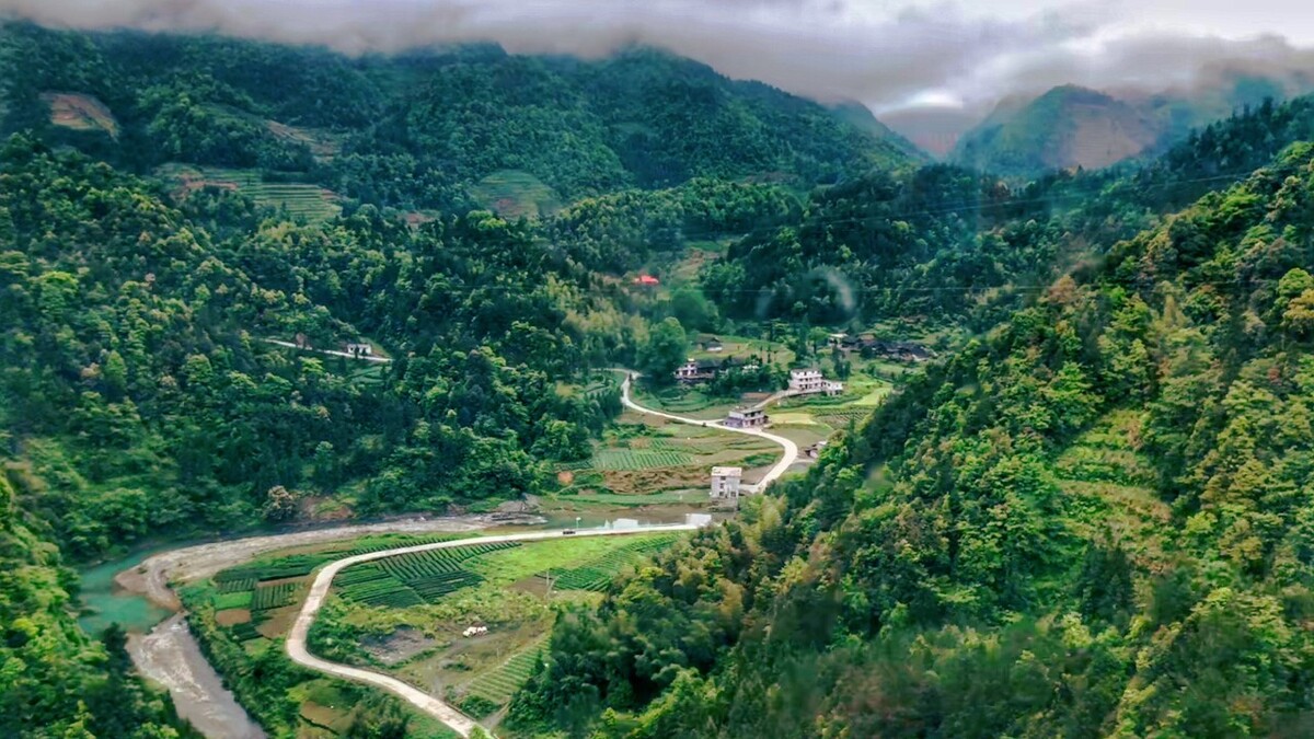 山中村