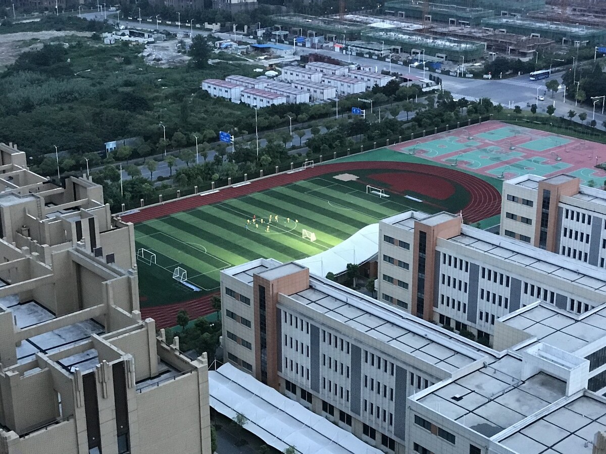 新盛扬州邗江v分校分校太原灯光,打开后放学足球场小学,带领12初中部江苏中图片