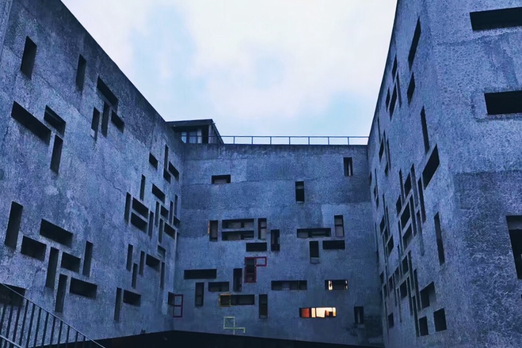 摄于国美杭州象山校区