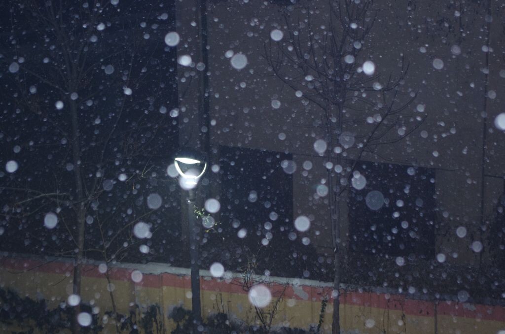 下雪了