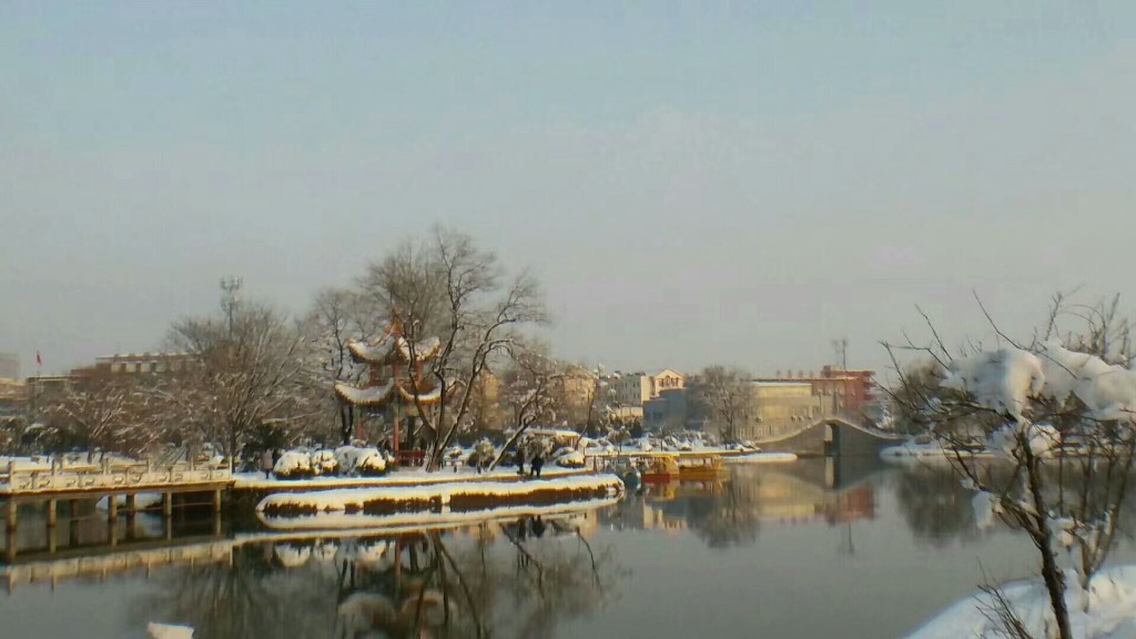 安徽省明光市南湖雪景