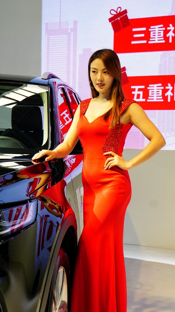 2018重庆国际车展车模篇,看美女的请进.