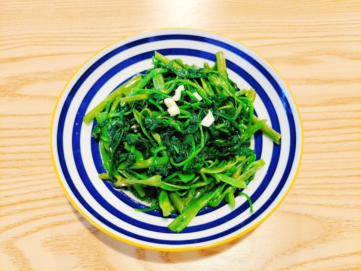 蒜蓉炒通心菜