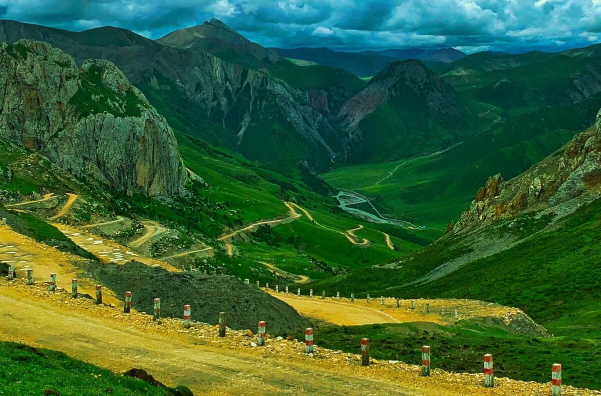 高原雄鹰