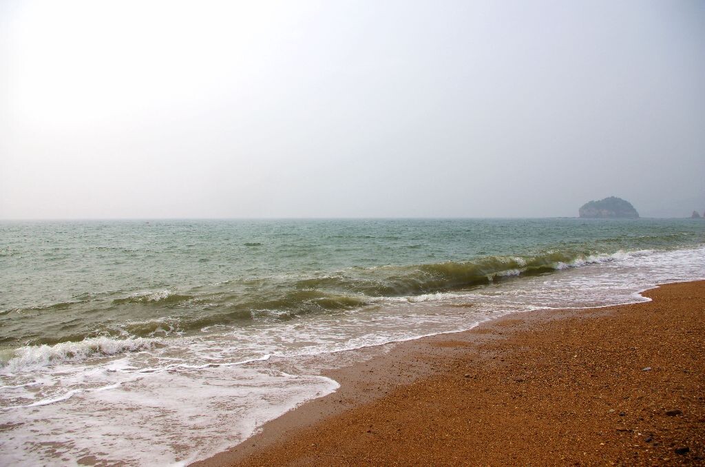金石滩的海.拍海,一定要有沙,有人.