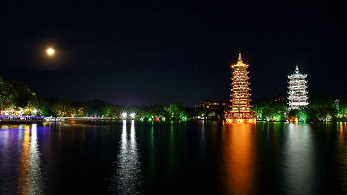 桂林夜景甲天下