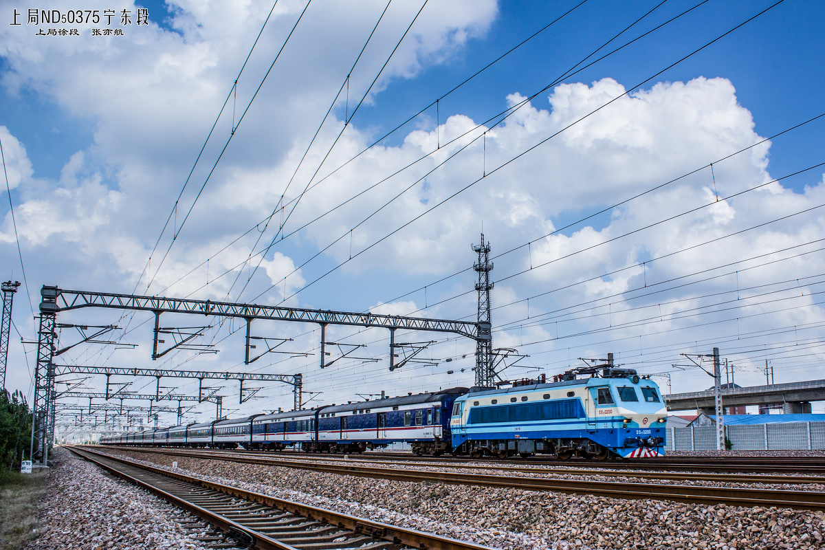 t101次列车长图片