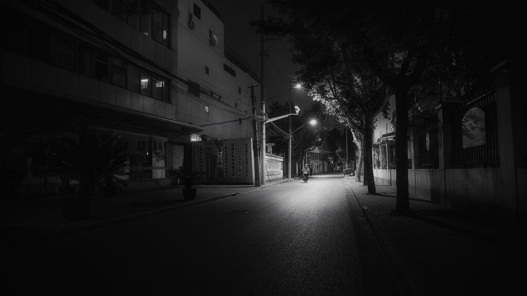 ҹϺͷ,һλ·¸·.