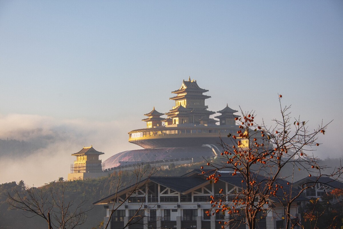 即将完工的新地标弥勒圣坛