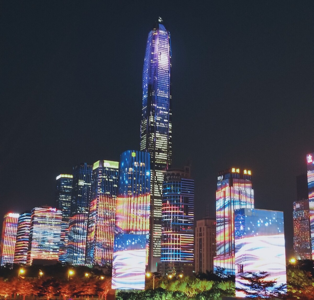 深圳夜影