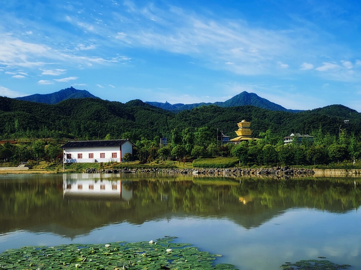 随州职业技术学院摄影圈 随州大洪山长岗镇 - 明月