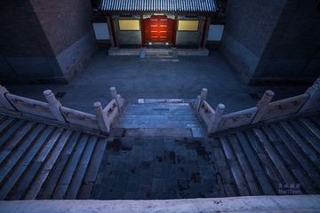暗夜之门