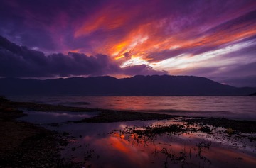 渔村晚霞