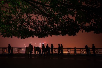 纪实_王金辉_雾中赏景