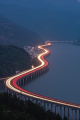 神龙摆尾