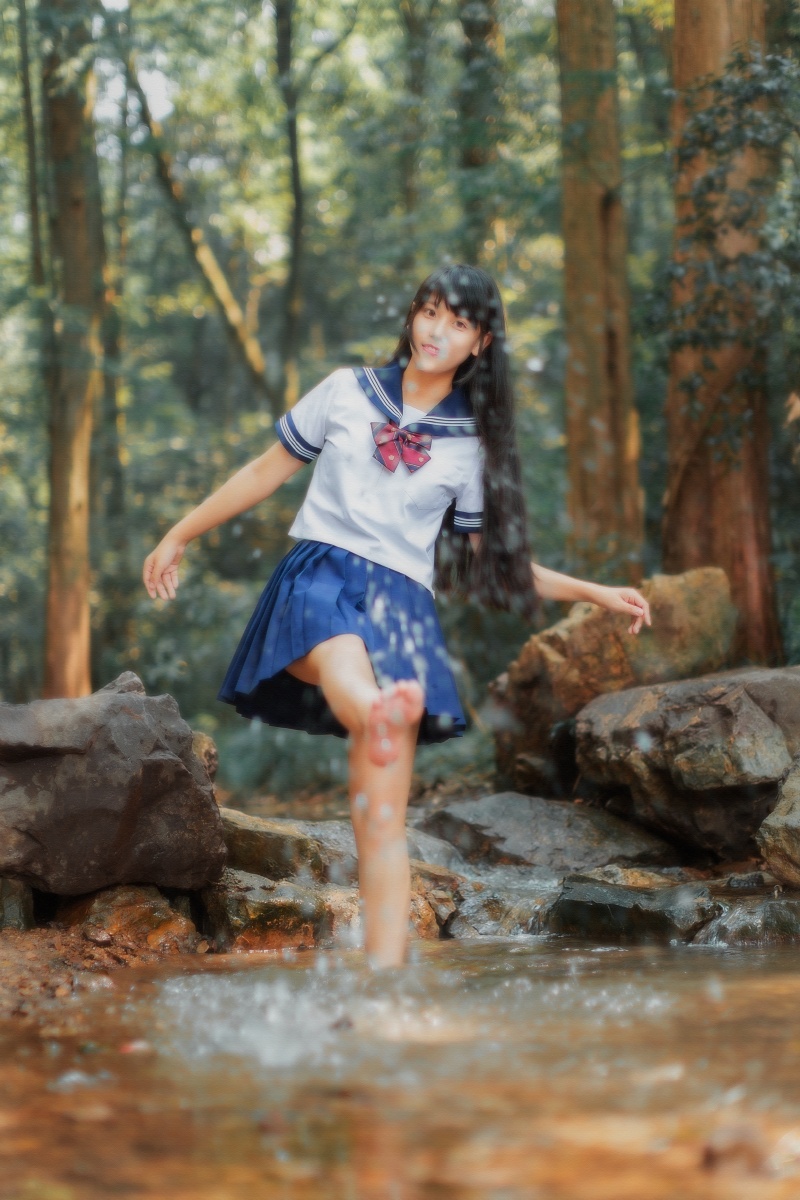 感谢锤锤提供的文案翻译,拍照不如玩水吧! - 佳