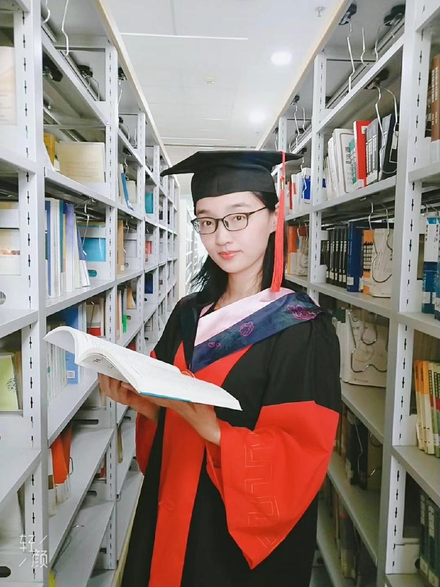 我家出了一个美女法学博士