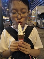 1304631