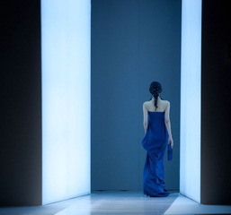 329Q1818-2.jpg