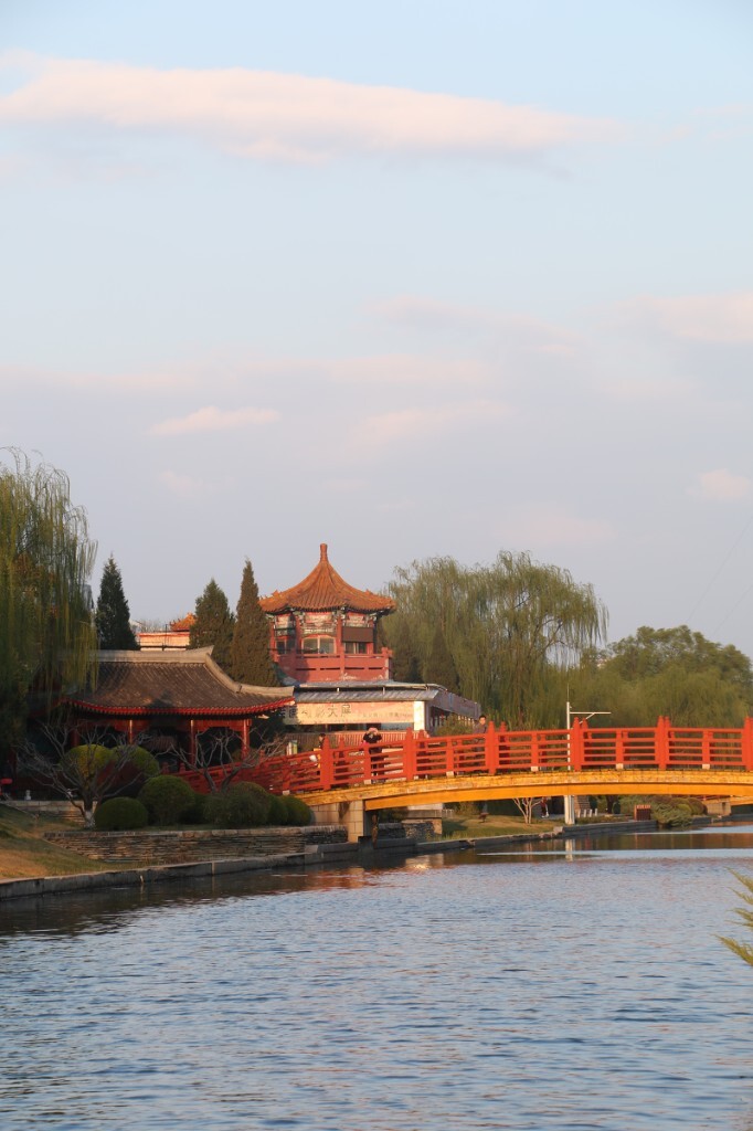 小月河边