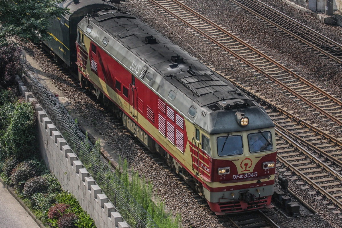 南京寻内燃 - nd5-0384 - 图虫