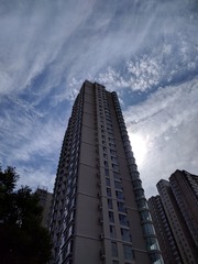 357492