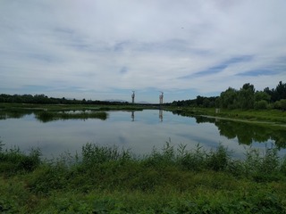 357423