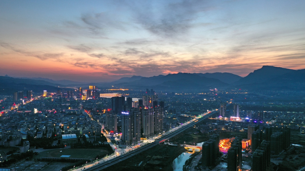 大美慈利张家界下的一个小县城